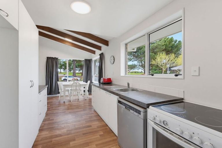 Photo of property in 205 Queenspark Drive, Parklands, Christchurch, 8083