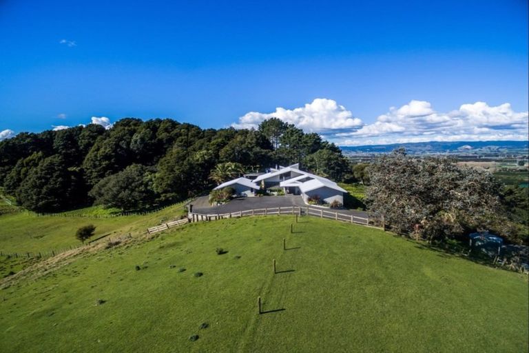 Photo of property in 214 Alfriston Ardmore Road, Ardmore, Papakura, 2582