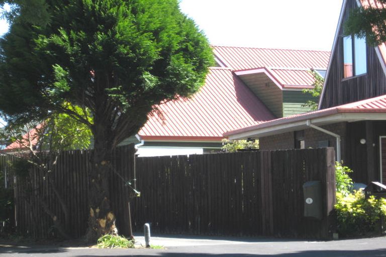 Photo of property in 16 Elvira Court, Bishopdale, Christchurch, 8053