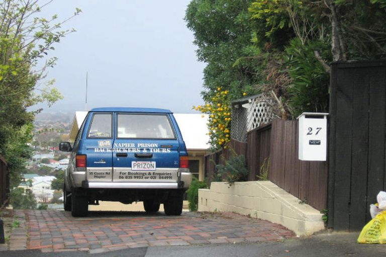 Photo of property in 27 Enfield Road, Hospital Hill, Napier, 4110