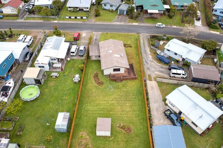 Photo of property in 28 Moewai Park Road, Whitianga, 3510