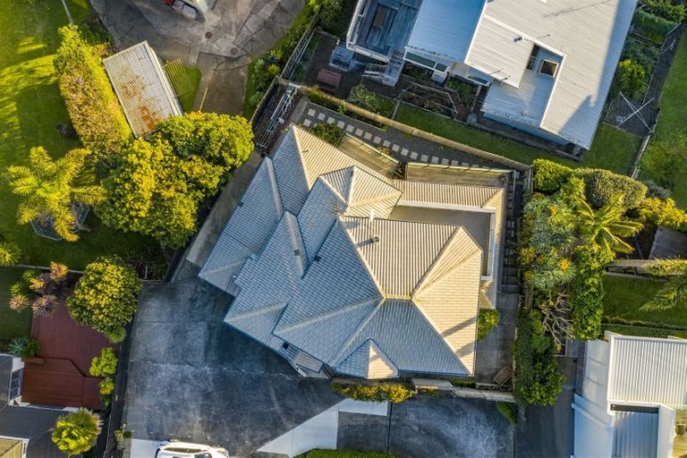 Photo of property in 2/31 Clovelly Road, Bucklands Beach, Auckland, 2012