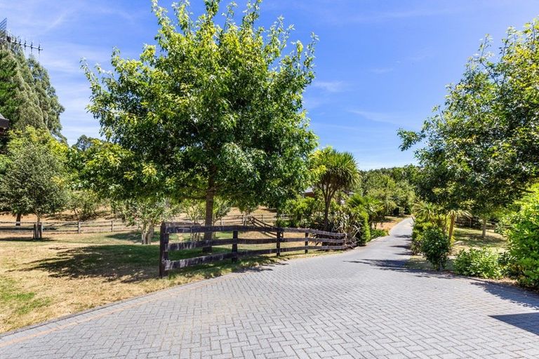 Photo of property in 22 Maple Grove, Acacia Bay, Taupo, 3385