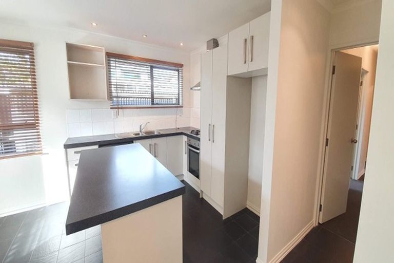 Photo of property in 2/68 Abberley Crescent, St Albans, Christchurch, 8014