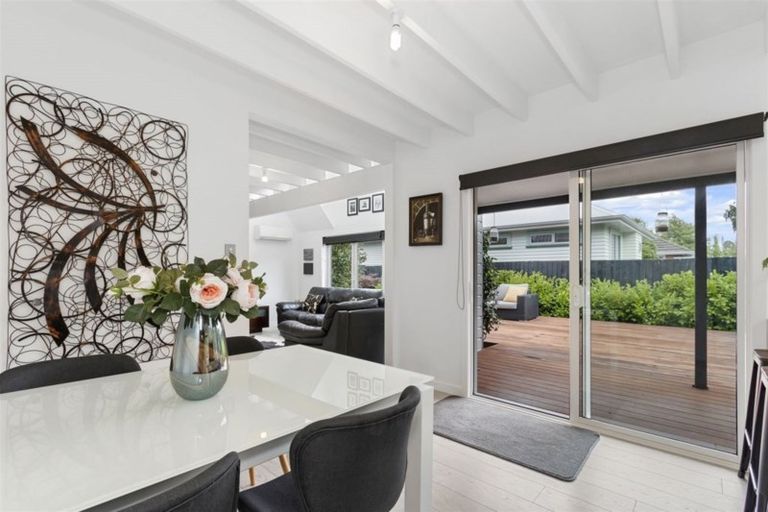 Photo of property in 98a Memorial Avenue, Ilam, Christchurch, 8053