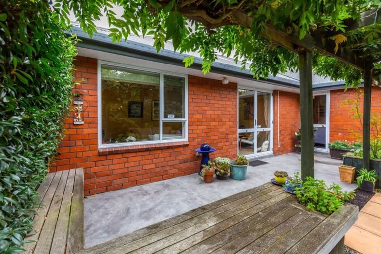 Photo of property in 2/28 Lionel Street, Avonside, Christchurch, 8061