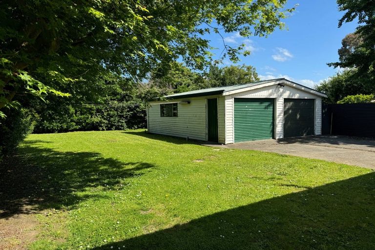 Photo of property in 228 College Street, West End, Palmerston North, 4412