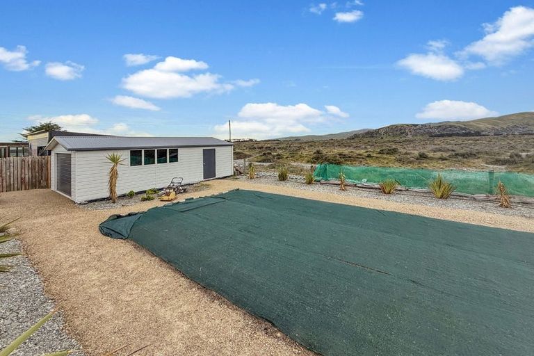 Photo of property in 50 Hillview Road, Birdlings Flat, Little River, 7591