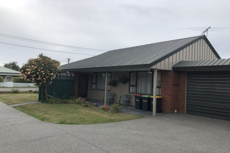 Photo of property in 1/21 Wilson Street, Islington, Christchurch, 8042