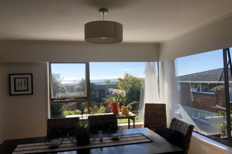 Photo of property in 1/61 Forrest Hill Road, Milford, Auckland, 0620