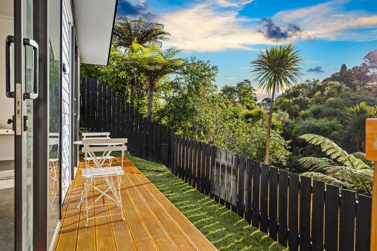 Photo of property in 39a Flaxdale Street, Birkdale, Auckland, 0626