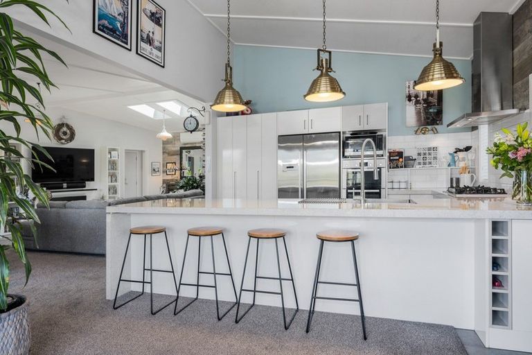 Photo of property in 17 Pukeko Way, Kinloch, Taupo, 3377