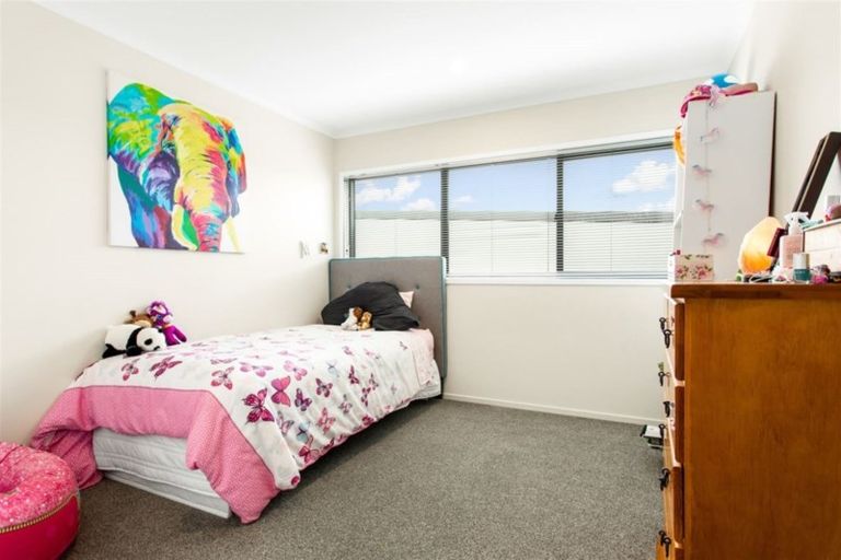 Photo of property in 12 Liquidambar Drive, Hobsonville, Auckland, 0616