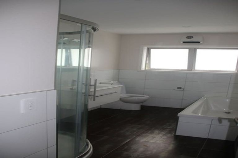 Photo of property in 30 Trelawny Terrace, Grenada Village, Wellington, 6037