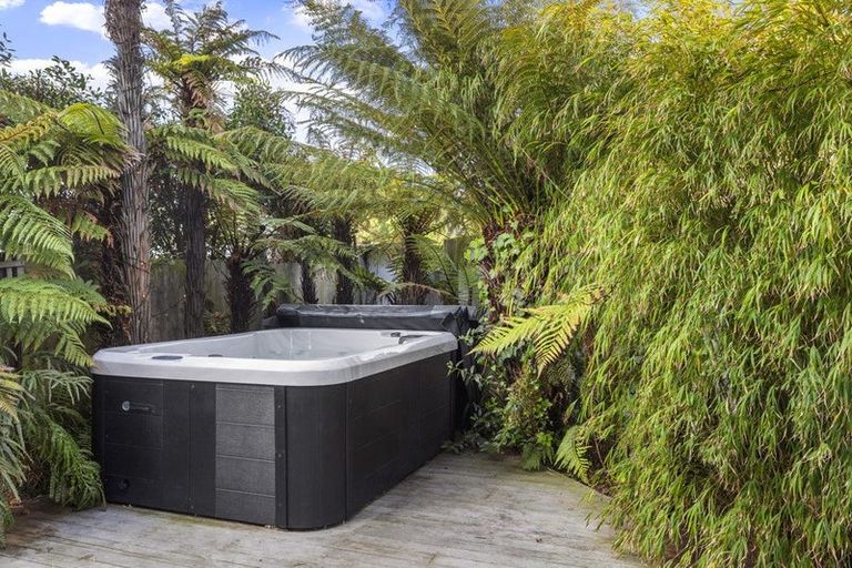 Photo of property in 144 Esplanade, Sumner, Christchurch, 8081