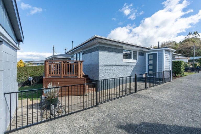 Photo of property in 22 Stephen Street, Halfway Bush, Dunedin, 9010