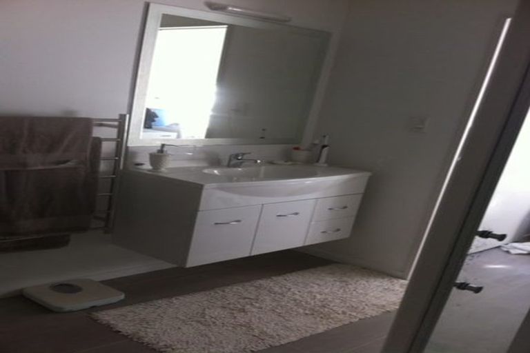 Photo of property in 33 Ngaio Gorge Road, Ngaio, Wellington, 6035