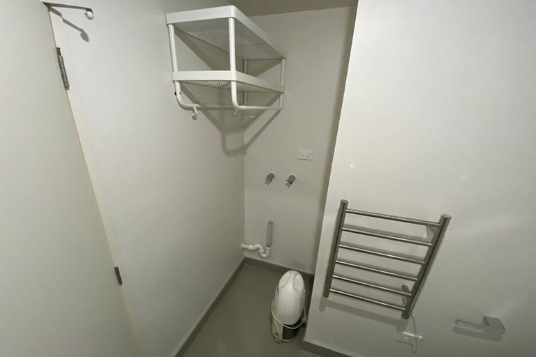 Photo of property in 29/11 Ray Small Drive, Papakura, 2110