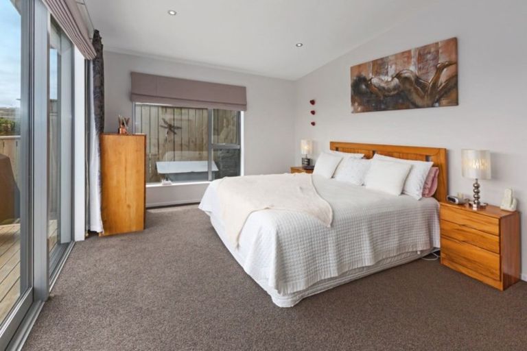 Photo of property in 85 Endeavour Drive, Whitby, Porirua, 5024