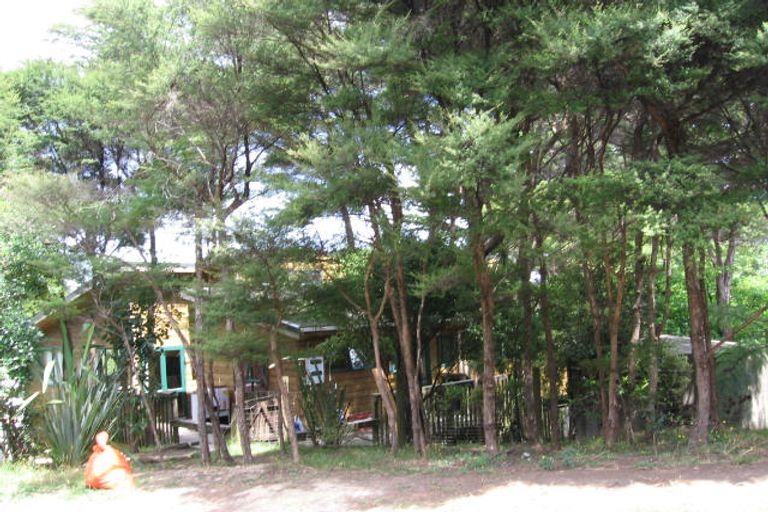 Photo of property in 2 Erua Road, Ostend, Waiheke Island, 1081