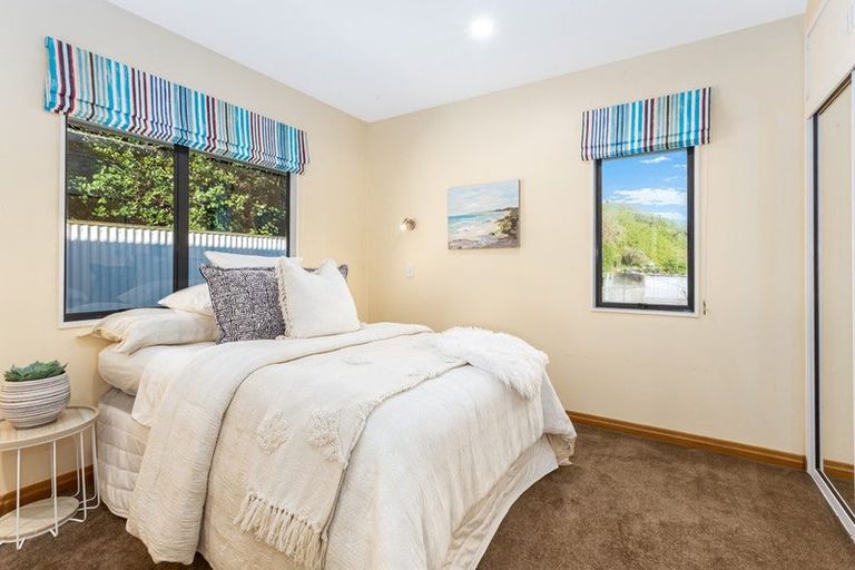 Photo of property in 24 Sunset Parade, Plimmerton, Porirua, 5026