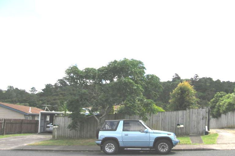 Photo of property in 1/120 Lynn Road, Bayview, Auckland, 0629