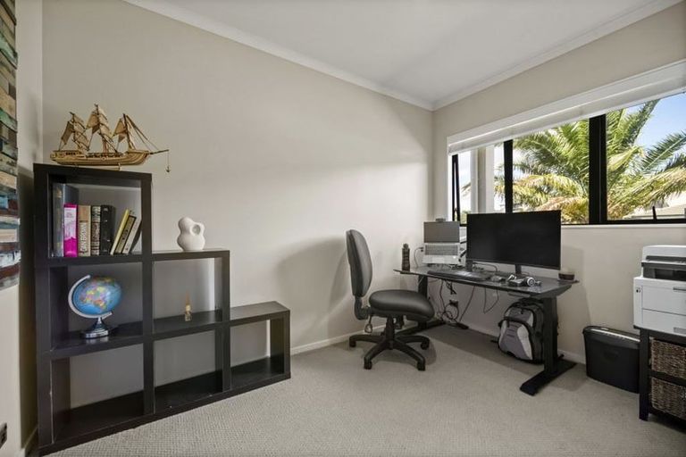 Photo of property in 3 Ambassador Glade, Orewa, 0931