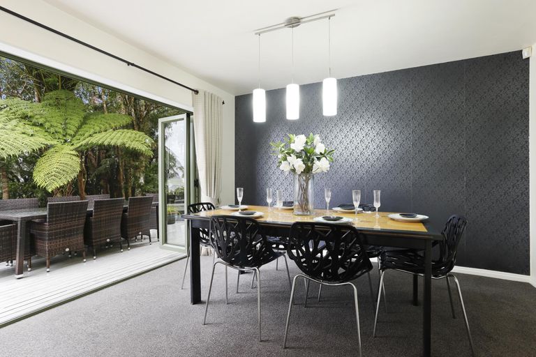 Photo of property in 31 Turanga Road, Henderson Valley, Auckland, 0612