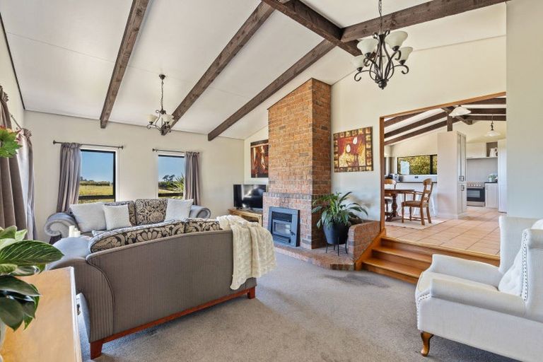 Photo of property in 55 Pitt Road, Hillsborough, New Plymouth, 4372