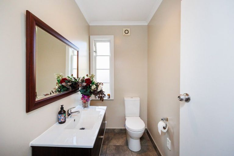 Photo of property in 43 Te Awe Awe Street, Hokowhitu, Palmerston North, 4410