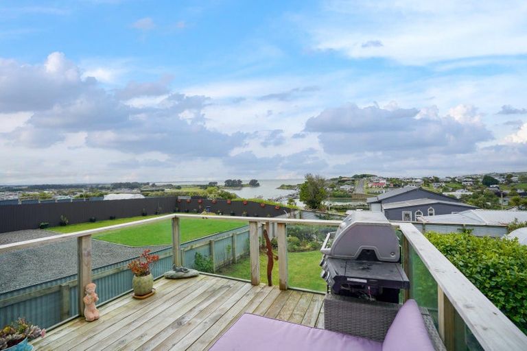 Photo of property in 23 Osborne Street, Riverton/aparima, Riverton, 9822