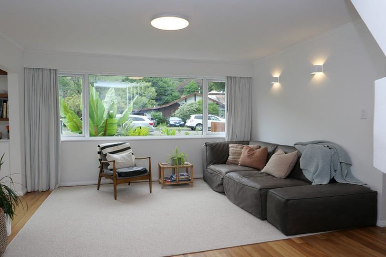 Photo of property in 57 Tilley Road, Paekakariki, 5034