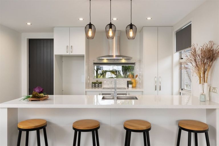 Photo of property in 30 Marion Crescent, Papamoa Beach, Papamoa, 3118