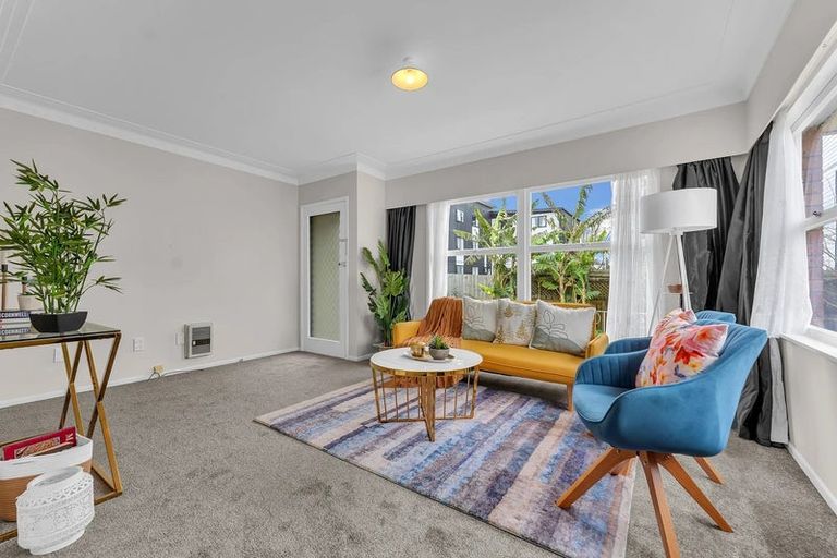 Photo of property in 2/54 East Street, Papakura, 2110