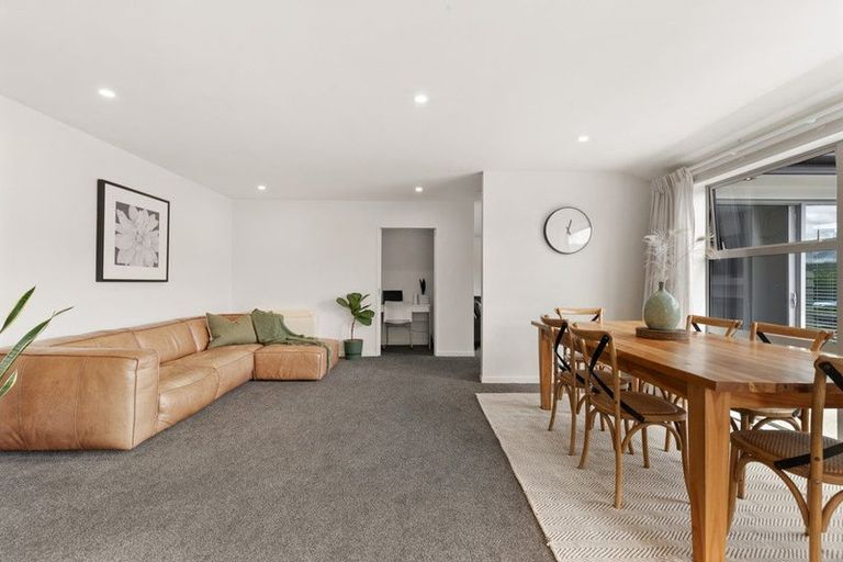 Photo of property in 22 Lochnagar Drive, Lake Hayes, Queenstown, 9304