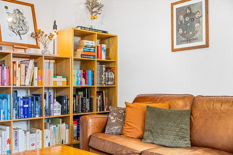 Photo of property in 40 Hindmarsh Street, Henderson, Auckland, 0612