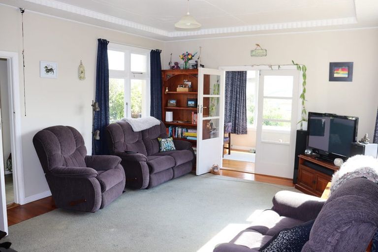 Photo of property in 74 Tyne Street, South Hill, Oamaru, 9400