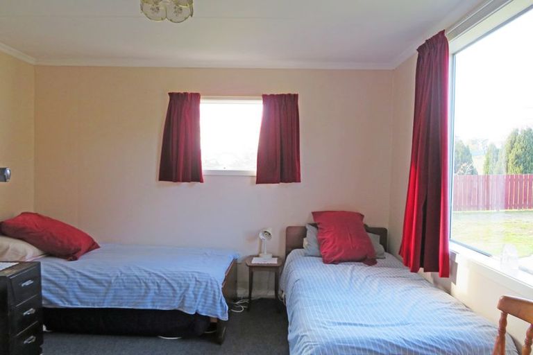 Photo of property in 72 Wellington Street, Enfield, Oamaru, 9491