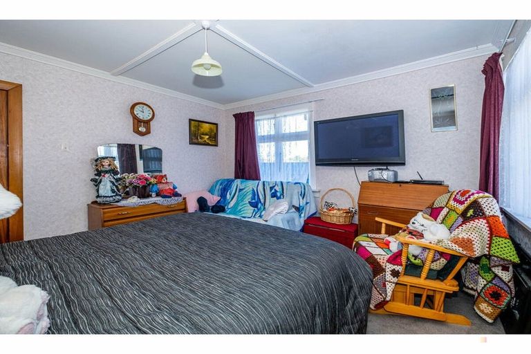 Photo of property in 56 Rhodes Street, Waimate, 7924