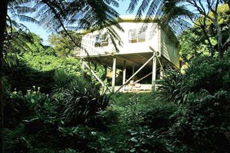 Photo of property in 4a Rawhiti Road, Pukerua Bay, 5026