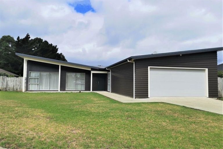 Photo of property in 33 Karo Street, Ruakaka, 0116