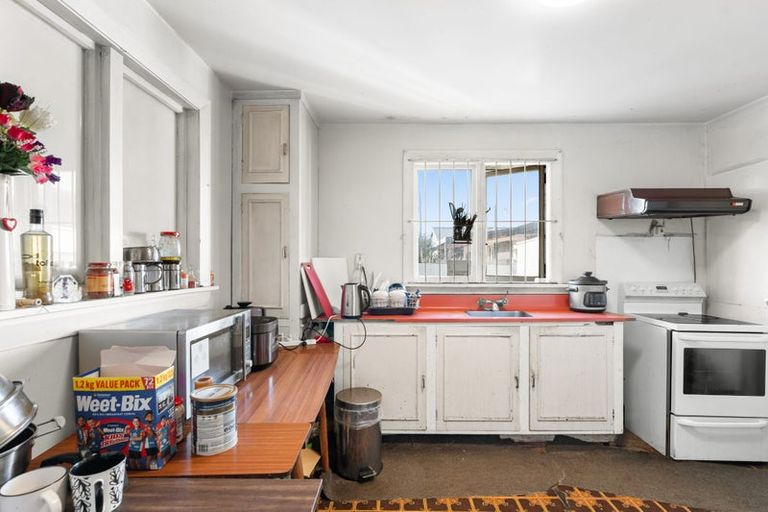 Photo of property in 10 Lake Terrace Road, Burwood, Christchurch, 8061