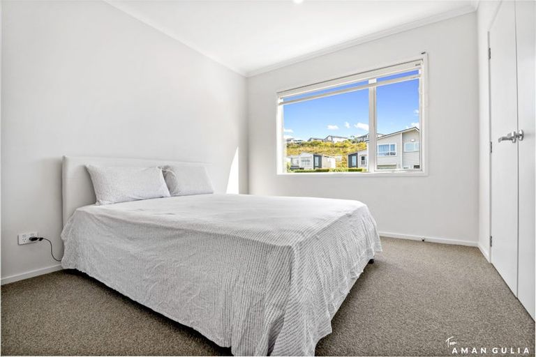 Photo of property in 72 Karepiro Drive, Stanmore Bay, Whangaparaoa, 0932