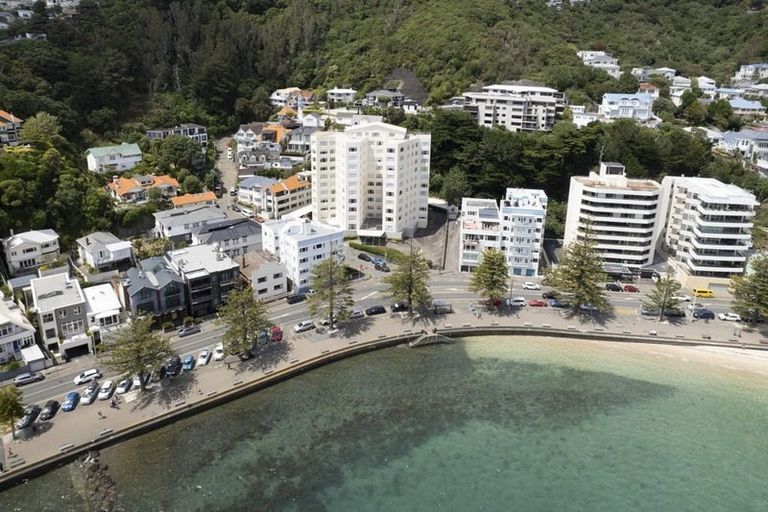 Photo of property in Wharenui Apartments, 274 Oriental Parade, Oriental Bay, Wellington, 6011