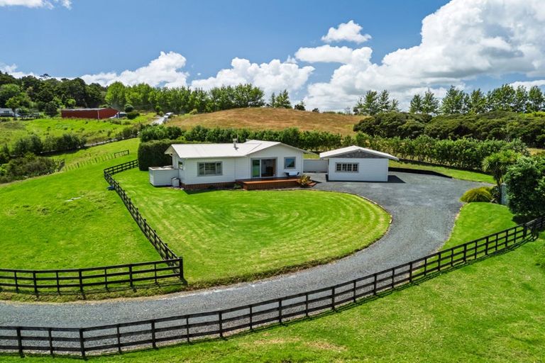 Photo of property in 6 Te Pahi River Drive, Paparoa, Maungaturoto, 0583