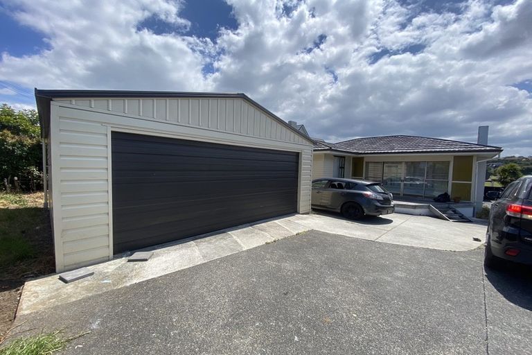 Photo of property in 488 East Coast Road, Windsor Park, Auckland, 0630