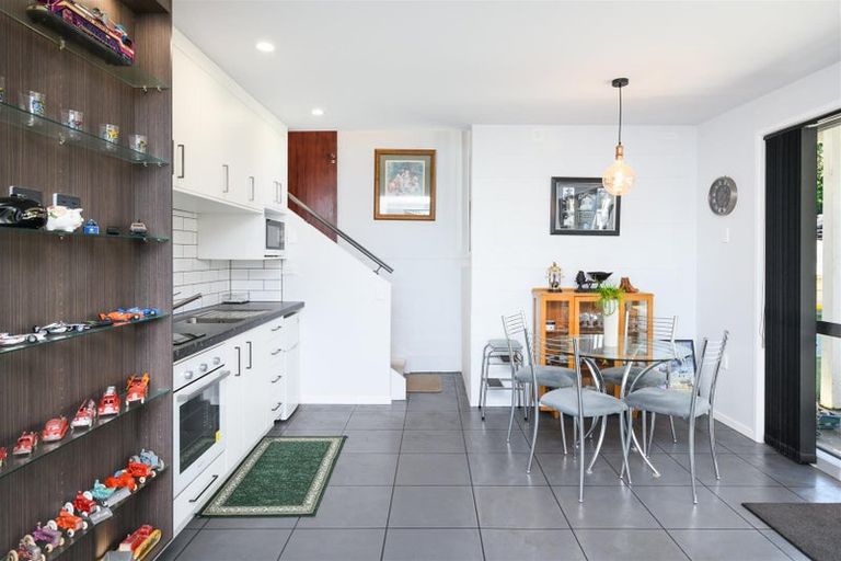 Photo of property in 20 Grey Street, Marton, 4710