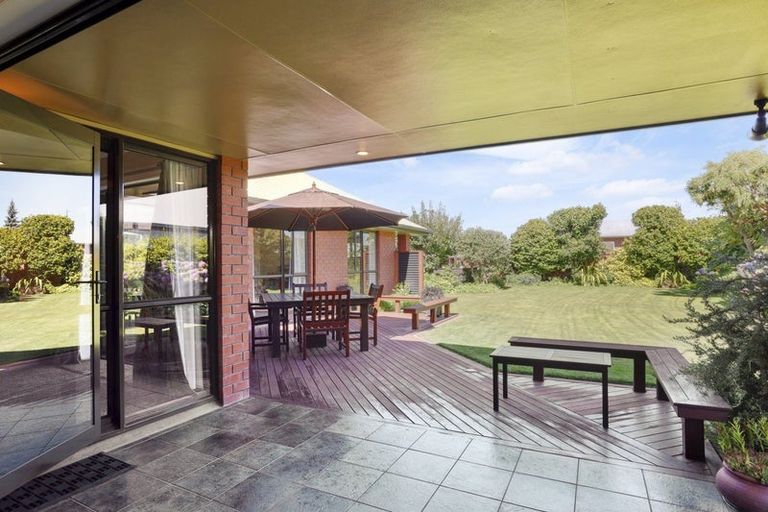Photo of property in 5 Hinton Place, Rangiora, 7400