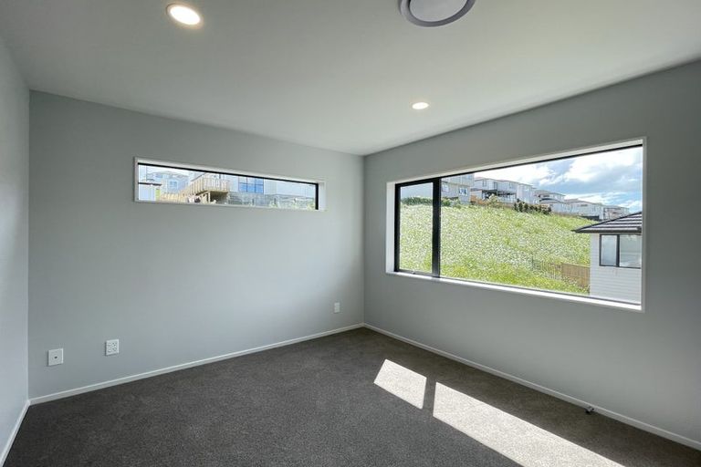 Photo of property in 40 Godfrey Drive, Orewa, 0931