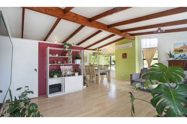 Photo of property in 2a Ranch Avenue, Beach Haven, Auckland, 0626